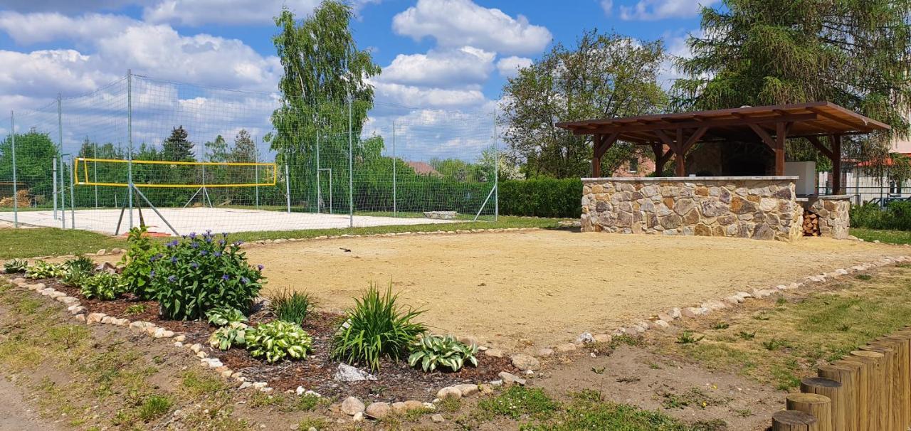 Penzion a hospůdka U Anny Nové Sedlo Esterno foto