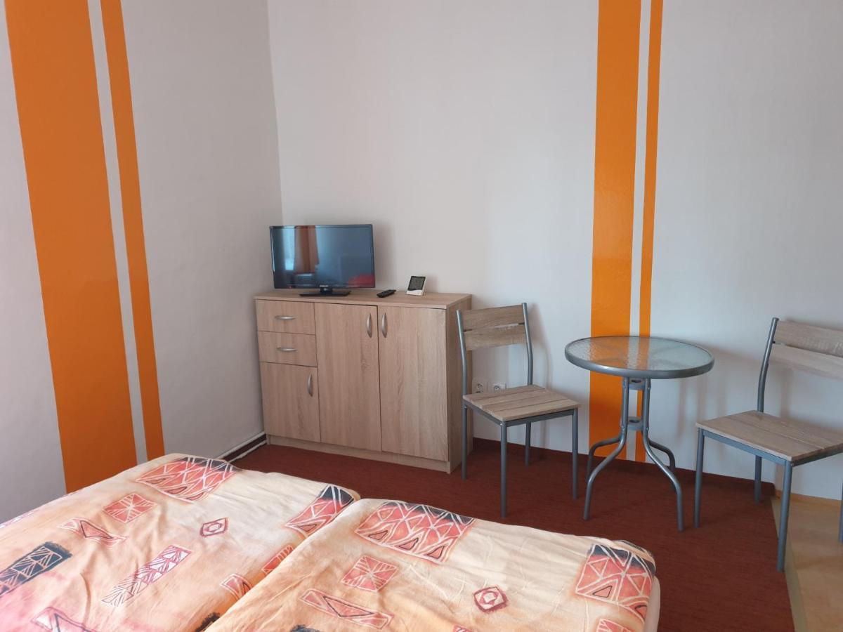 Penzion a hospůdka U Anny Nové Sedlo Esterno foto