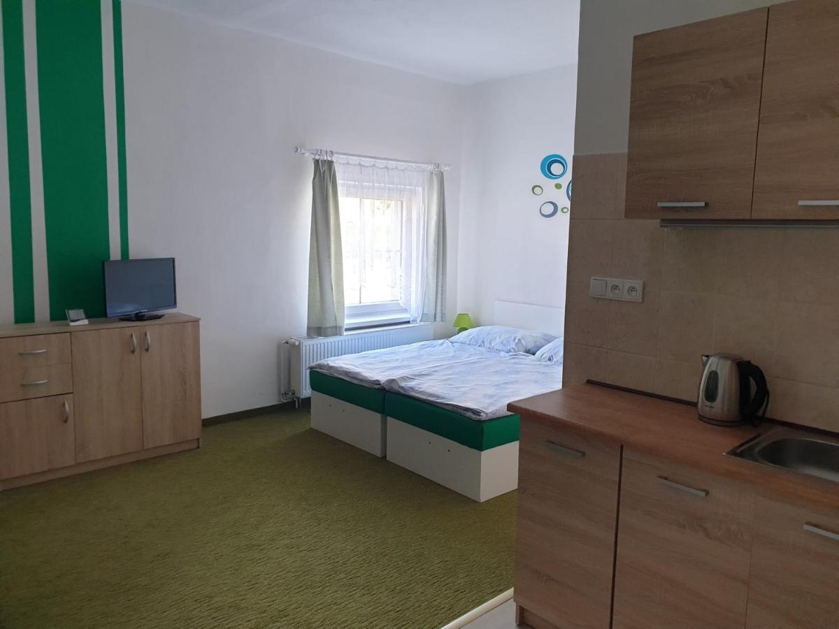 Penzion a hospůdka U Anny Nové Sedlo Esterno foto